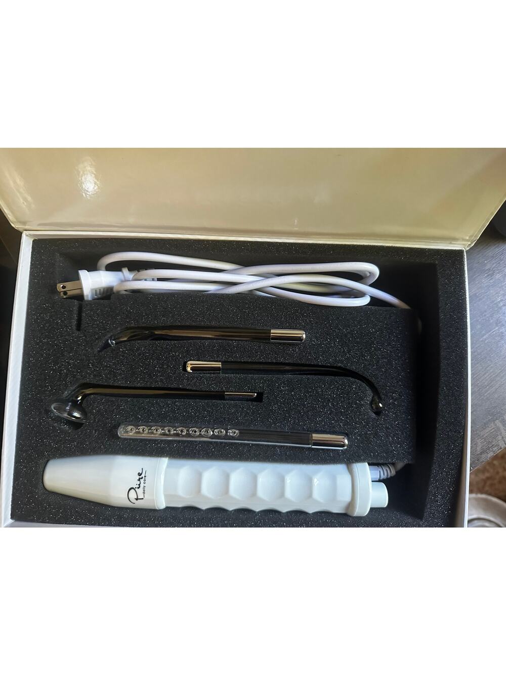 NEW NUDERMA SKIN THERAPY WAND KIT
